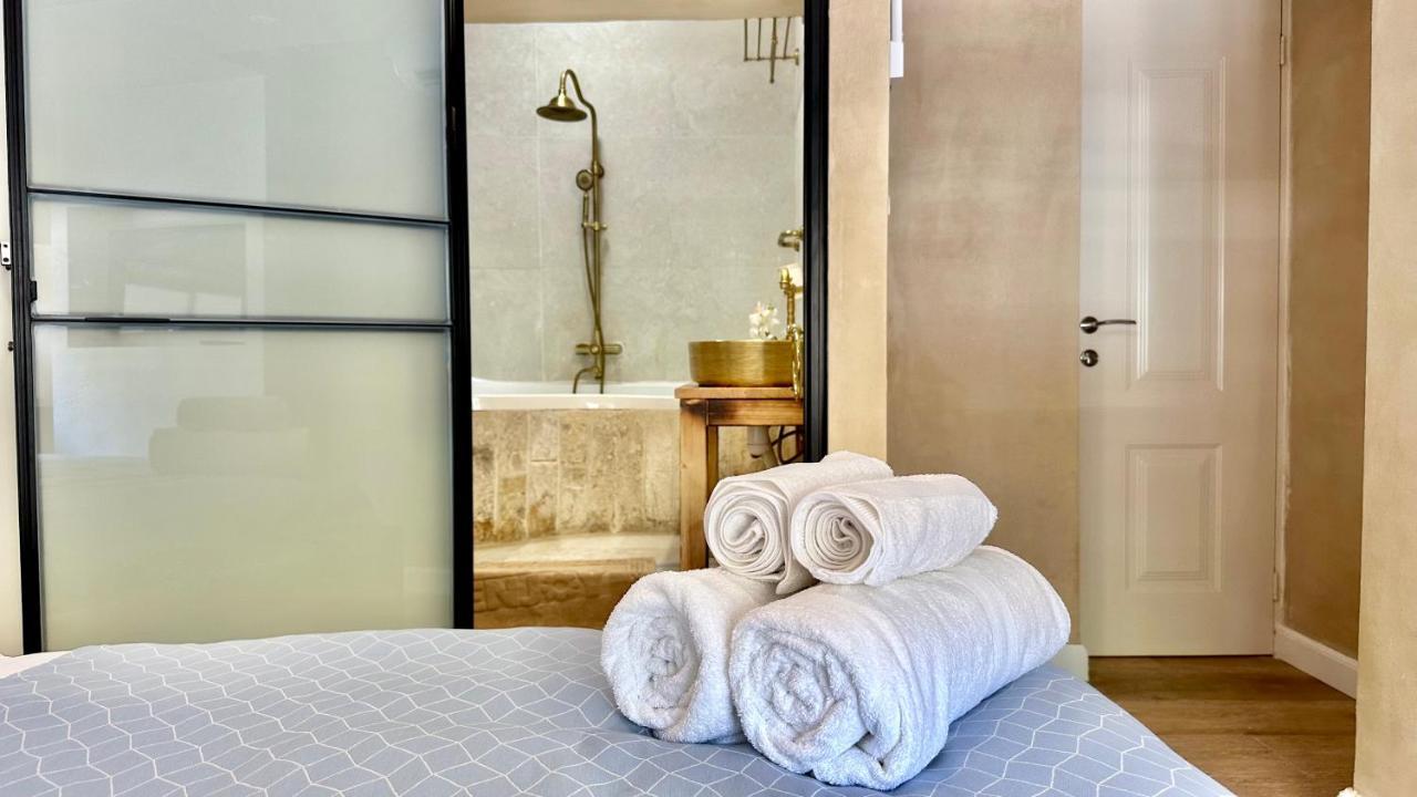 Boutique Apartment In Heart Of Haifa Kültér fotó